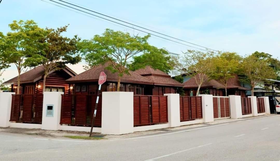 巴厘岛风格住宿 Balinese Holiday home *